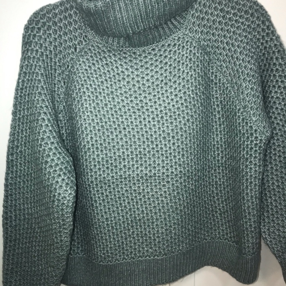 Melange Turtleneck Waffle Sweater - Picture 6 of 7